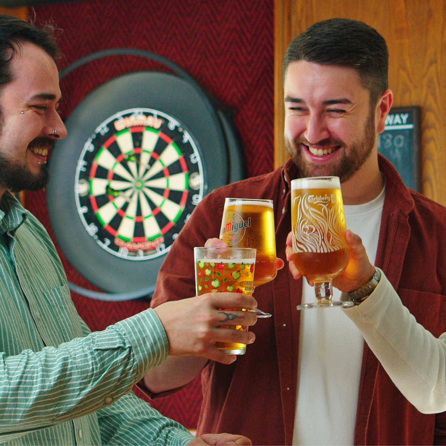 Raise a glass This Father's Day at The Bull Inn in Llangollen!